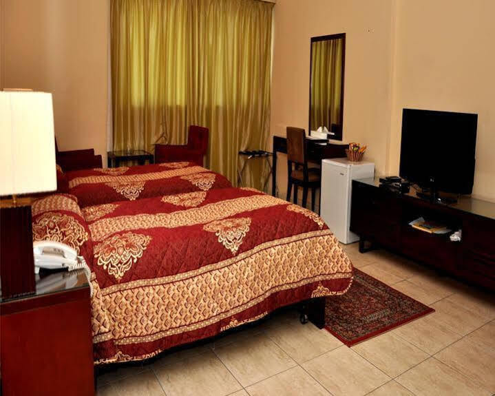 Grand Pj Hotel 拉斯阿尔卡麦 外观 照片
